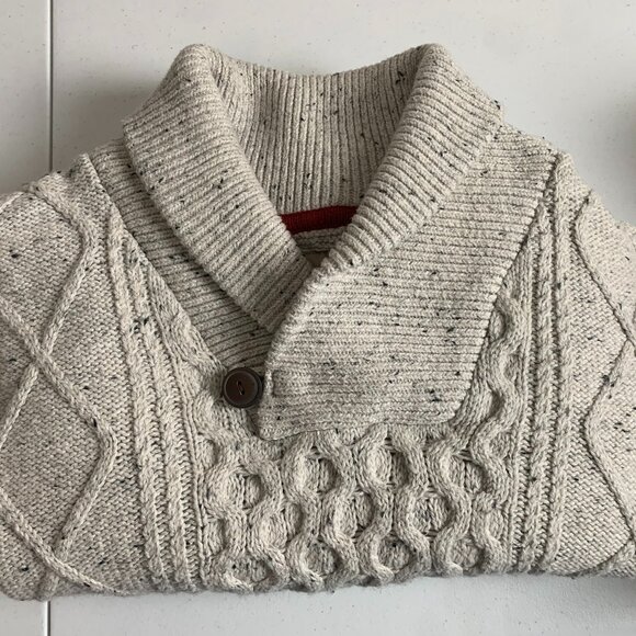 Wind River Heritage Men’s Heavy Cable-Knit Sweater – Medium - Picture 8 of 14